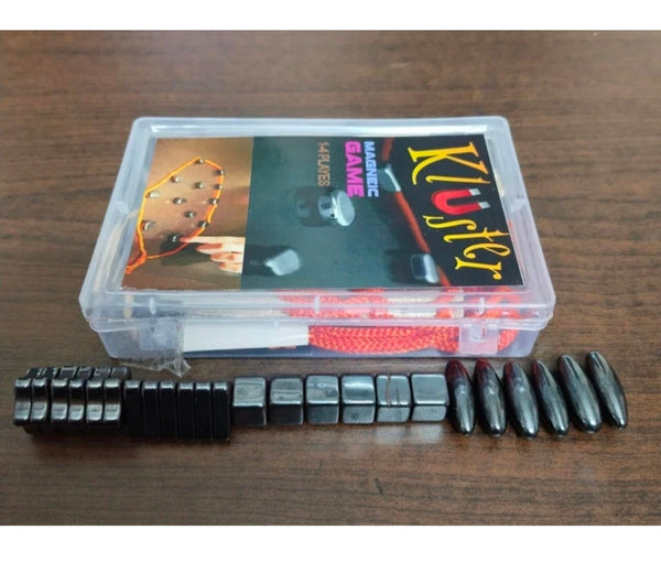 Magnetic kluster game